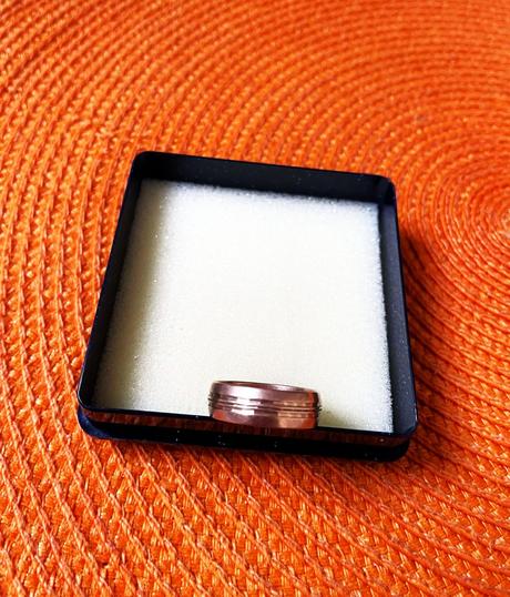 Starožitná gravírovaná obrúčka, 