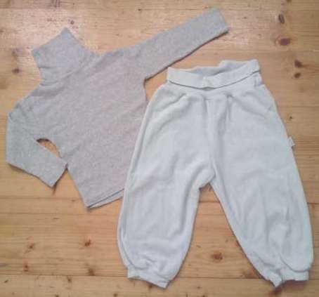 Detské tepláčiky a roláčik, 74