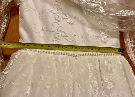 Šaty na prvé sväté prijímanie, 122