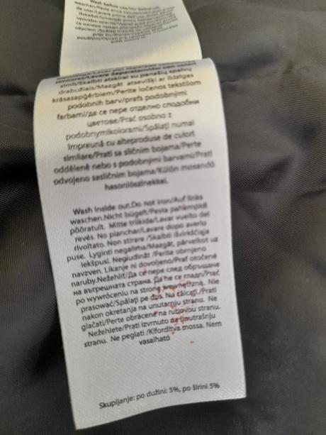 Čierna kožušinová bundička na zips, 40