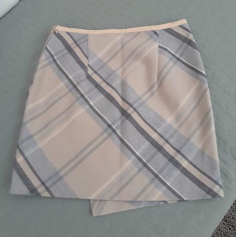 Ako nová pekná dámska elegantná sukňa č. 38, orsay,m