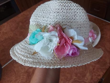 Klobúk pre 7-9 ročnú slečnu, st. bernard,122