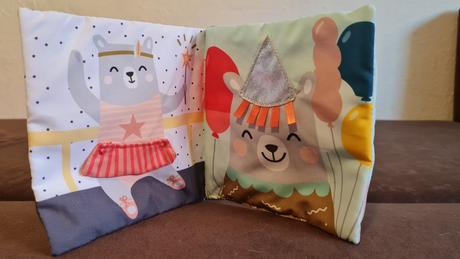 Textilná knižka macko v ročných obdobiach interakt, 