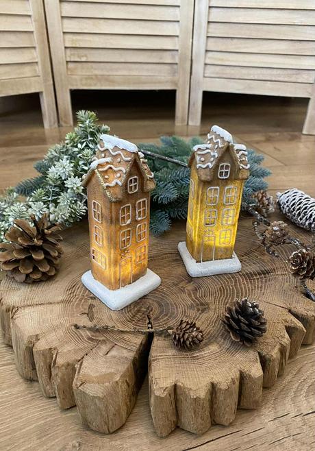 Led perníkový domček vyšší, 