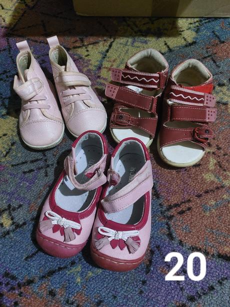 Balík topánok, 23