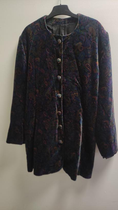 Žakarove zamatové sako, l