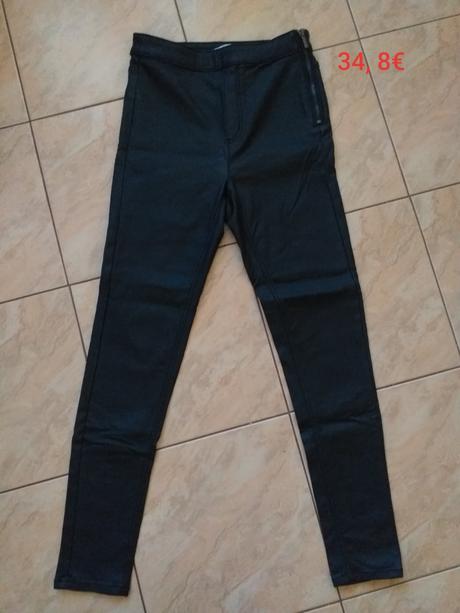 Nohavice s imitáciou kože, 34