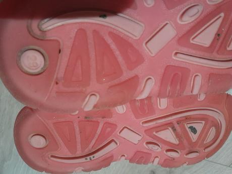 Predám kožené sandálky, 29