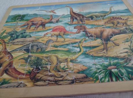 Drevené podlahové puzzle dinosaury, 