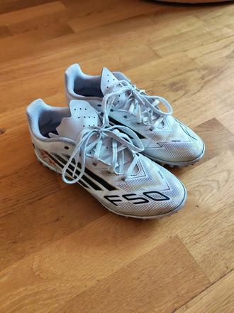 Turfy 37,1/3, adidas,37