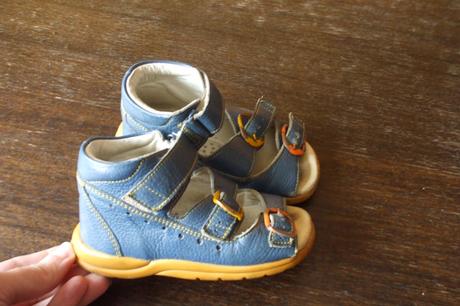 Kožené sandále, dpk,22