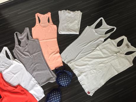 Balíček oblečenia s, s