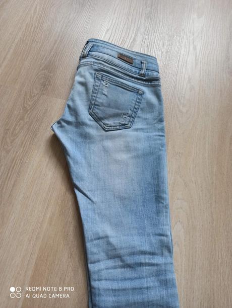 Svetlomodré rifle m/l, m