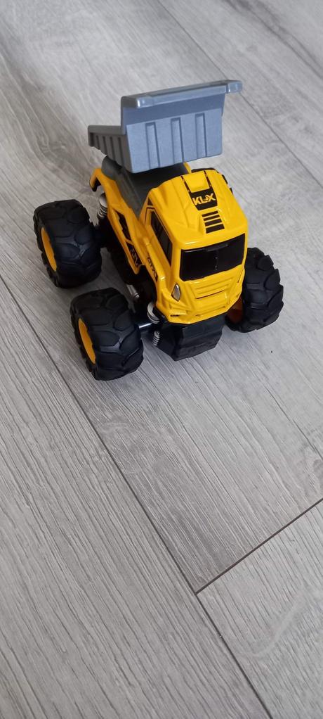 Malé nákladné auto,