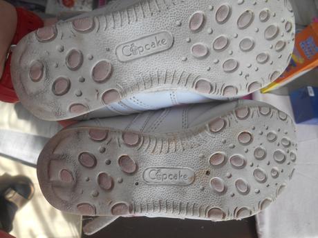 Sandálky, cupcake,28