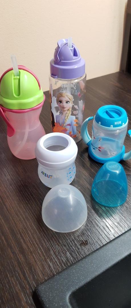 Flase, poháre, cumle, nuk