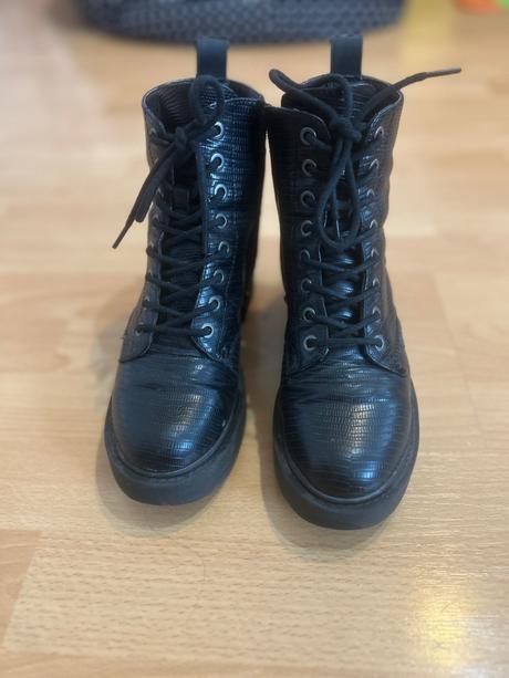 Čižmy 37 bullboxer, 37