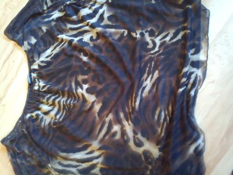 Blúza, alebo tričko, 50