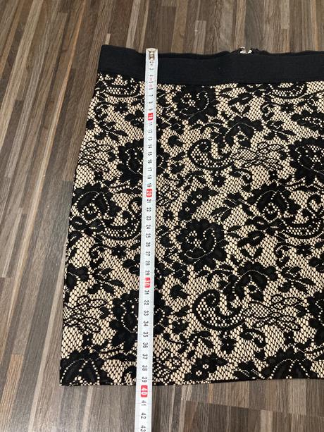 Elegantná sukňa, m