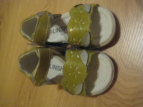 Sandálky, vnútorná dĺžka 14 cm, 22