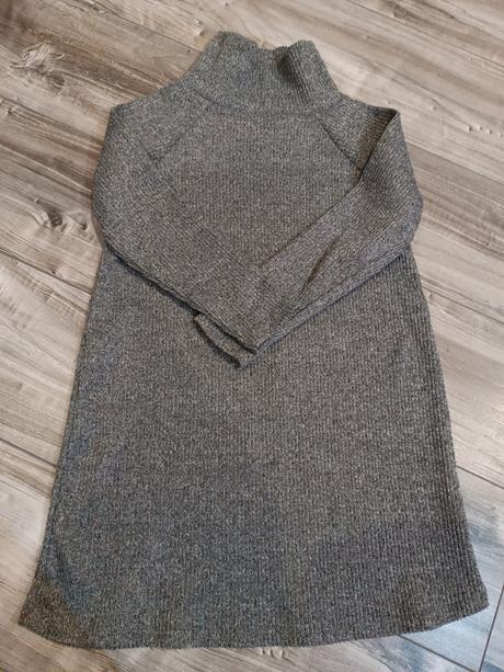 Svetríkove šaty, reserved,110