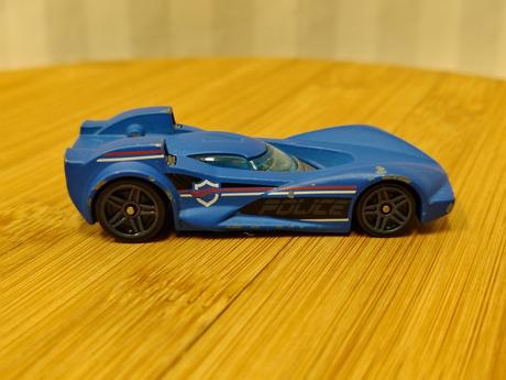 Zberateľské scoopa di fuego hot wheels 2009 mattel,