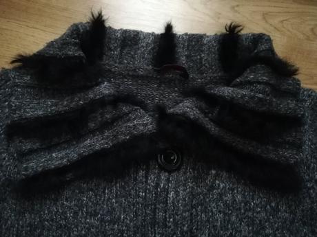 Dámsky sveter s pravou kožušinou, s