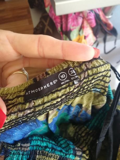 Šaty, atmosphere,38