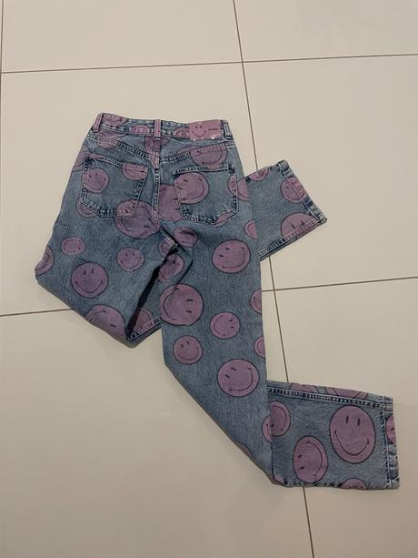 Smajlikové rifle, bershka,34