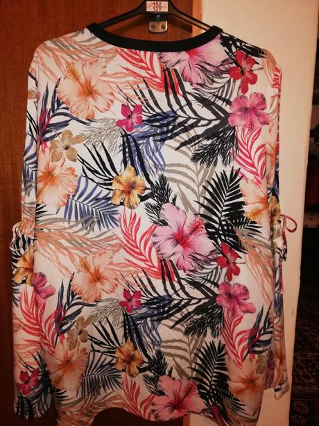 Farebna bluzka comma, 40