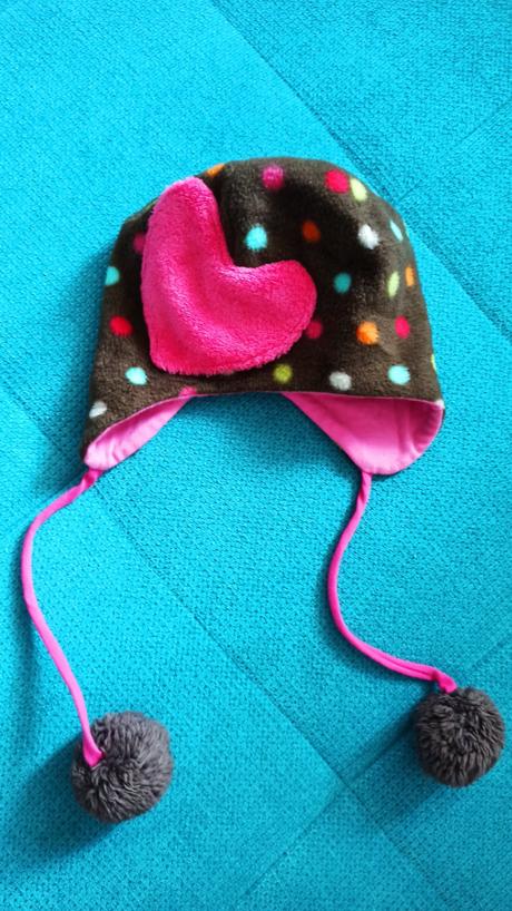 Detská čiapočka s brmbolcami, pinkie,86