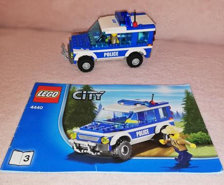 Lego city policajne auticka,