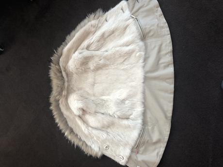 Kožušinova vesta, m