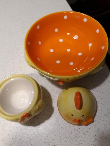 Miska + kuriatko na raňajkové vajíčko, 