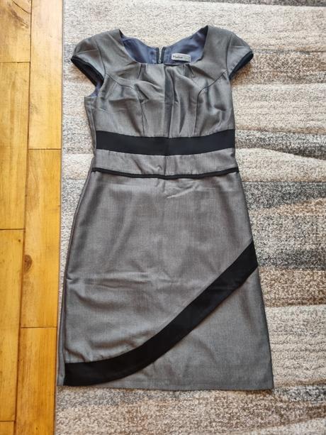 Slávnostné šaty, 44