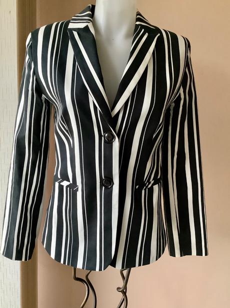 Krásne elasticke sako/2, 38