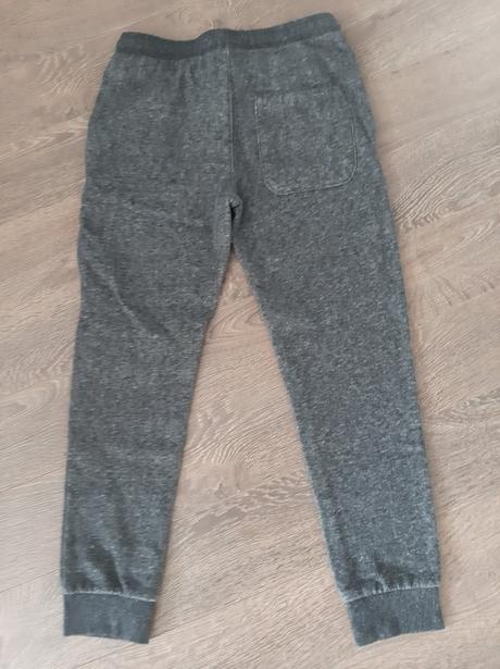 Teplaky, reserved,152