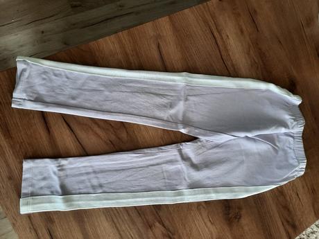 Dievcenske leginy, reserved,134