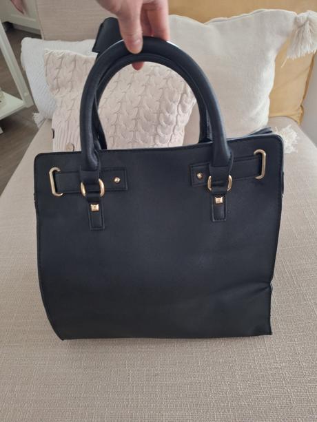 Vybijana kabelka, michael kors