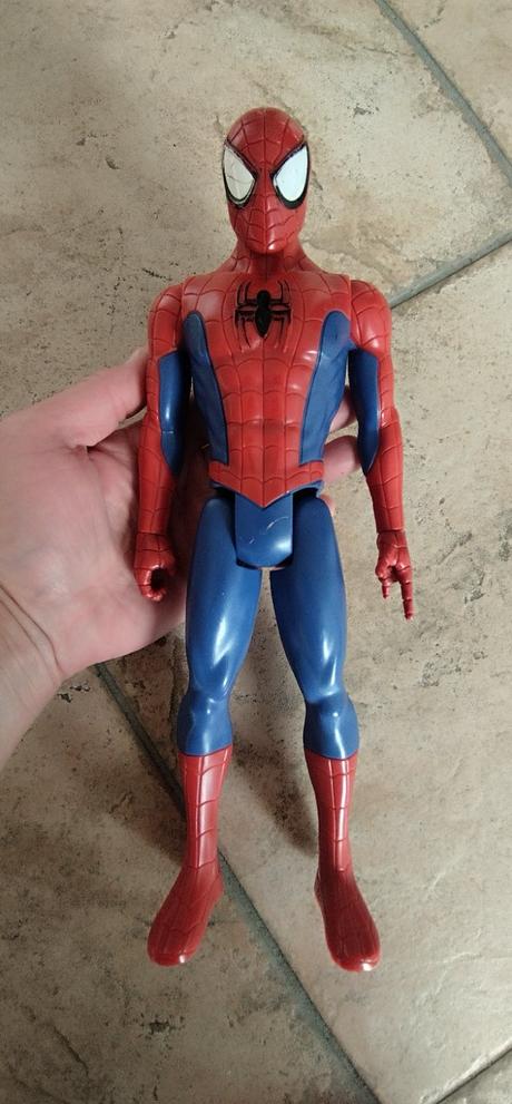 Marvel akčná figúrka titan hero spiderman, 
