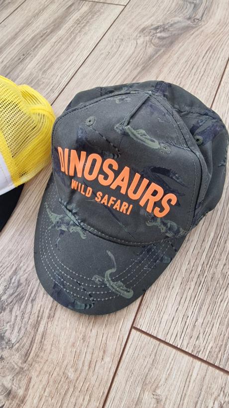 Šiltovky a klobuky, reserved,110