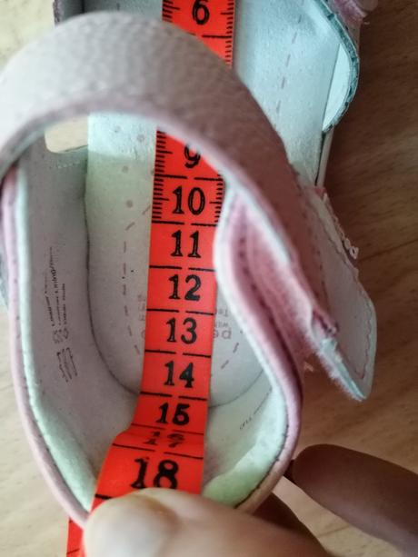 Uplne nove celokozene sandalky, pediped,22