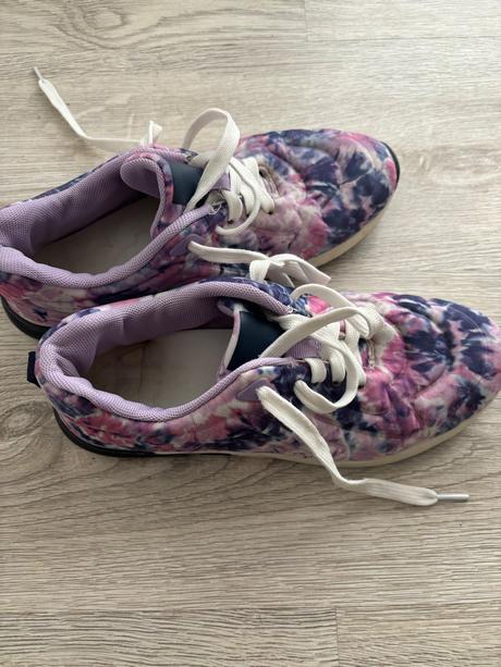 Suprava-tenisky+top+elastaky, primark,146