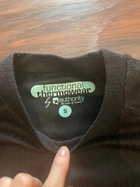 Termo tricko, authority,s