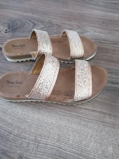 Slapky, young spirit,39