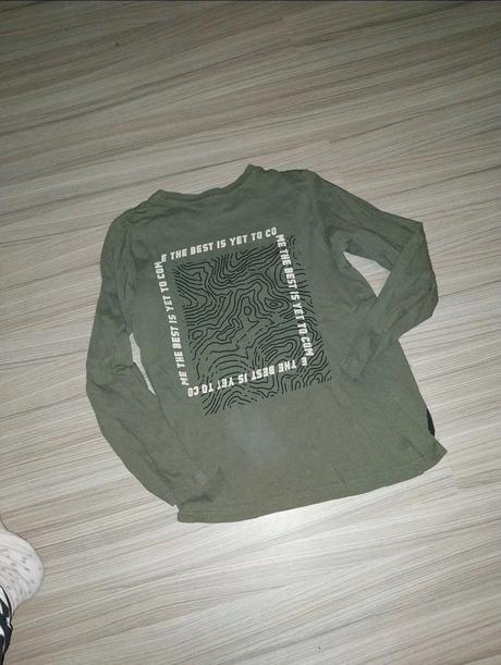 5x tricko ..cena spolu, 134