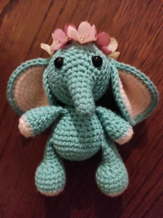 Hackovany slonik 12 cm, 