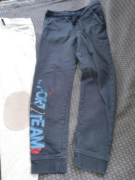 Pekne tepláky velk 134, 134