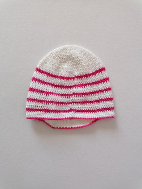 Hačkovana čiapka biela, 92