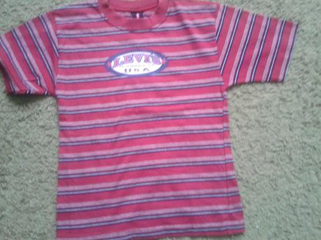 Málo nosené tričenko, levis,116